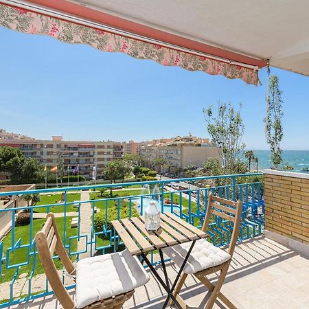 Wintowinrentals Vista Al Mar En Pleno Centro Rincón de la Victoria Exteriör bild